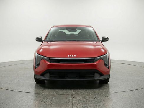 Used 2025 Kia K4 FWD image 2