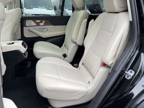 Certified 2023 Mercedes-Benz GLS 450 4MATIC image 23