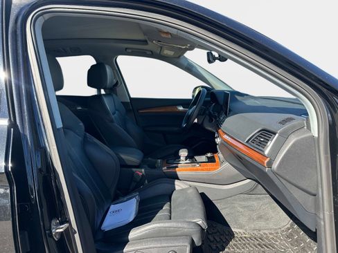 Used 2023 Audi Q5 2.0T Premium Plus w/ Premium Plus Package image 8