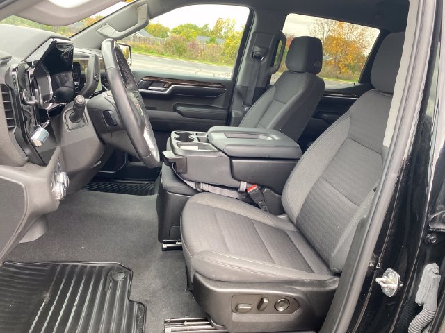Used 2022 GMC Sierra 1500 Elevation AWD/4WD image 16