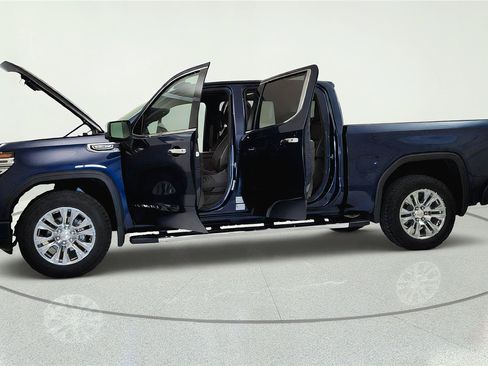 Used 2023 GMC Sierra 1500 Denali AWD/4WD image 11