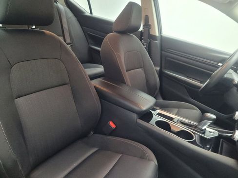 Used 2024 Nissan Altima 2.5 SV image 21