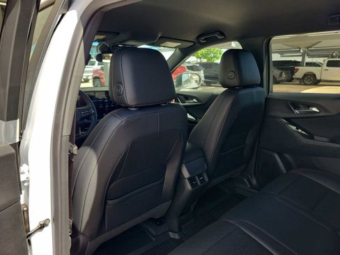 New 2026 Chevrolet Equinox RS w/ LPO, Floor Liner Package FWD image 16