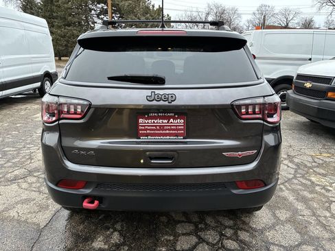 Used 2018 Jeep Compass Trailhawk image 6