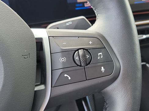 Used 2025 BMW X2 xDrive28i image 31