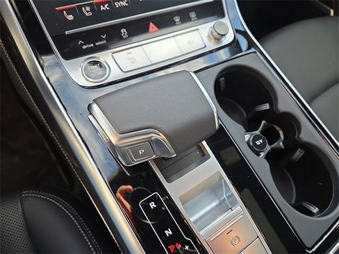 Certified 2025 Audi Q7 3.0T Premium Plus w/ Premium Plus Package image 16
