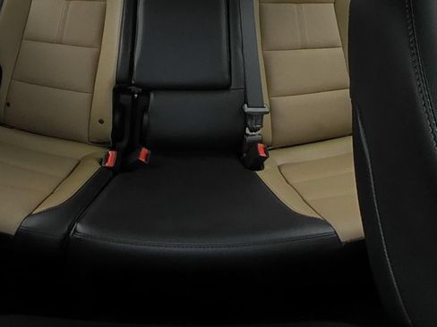 Used 2023 Chevrolet Equinox Premier FWD image 13