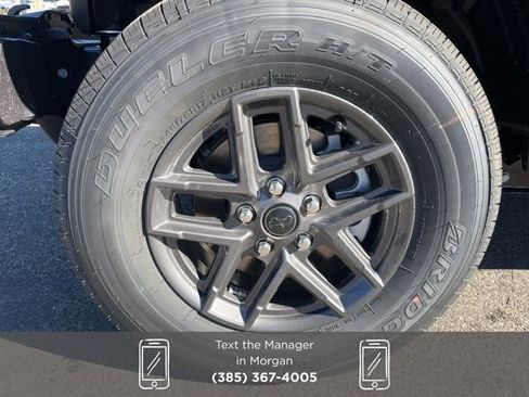 New 2025 Jeep Gladiator Sport image 9