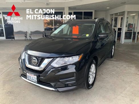 Used 2020 Nissan Rogue SV image 7