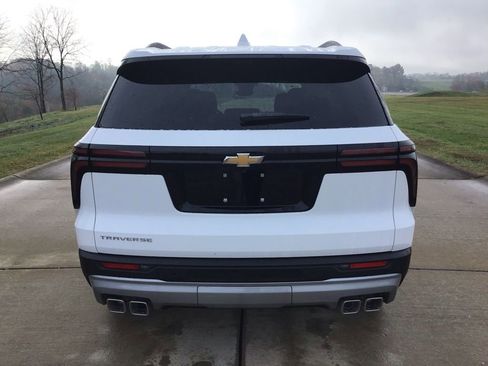 New 2026 Chevrolet Traverse LT w/ Driver Confidence Package image 4