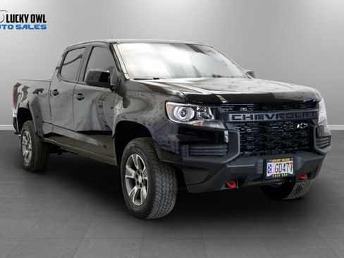 Used 2022 Chevrolet Colorado Z71 w/ Z71 Midnight Edition AWD/4WD image 3