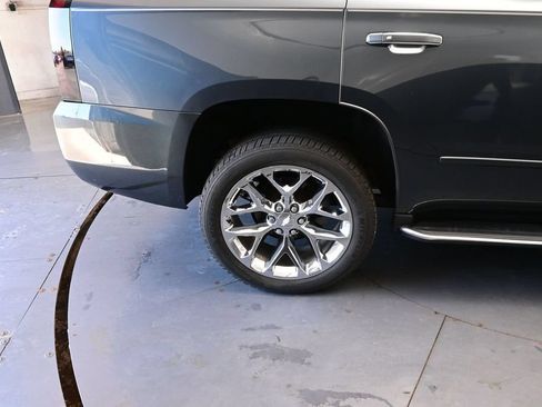 Used 2019 Chevrolet Tahoe Premier AWD/4WD image 27