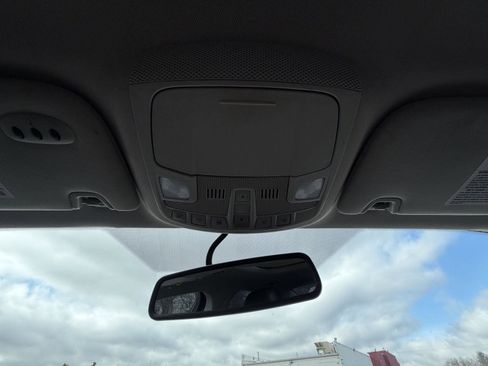 Used 2014 Ford Fusion SE w/ Equipment Group 202A FWD image 20