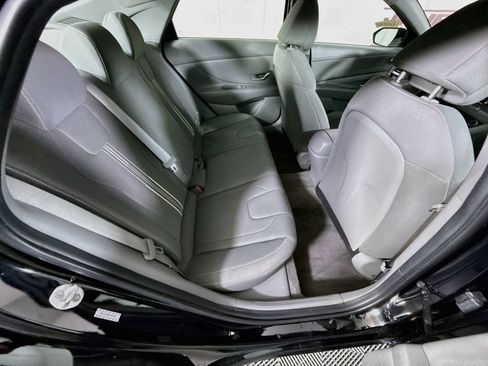 Used 2023 Hyundai Elantra SEL w/ Convenience Package FWD image 28