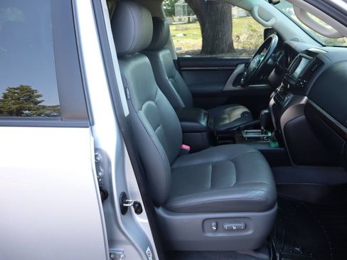 Used 2008 Toyota Land Cruiser AWD/4WD image 23