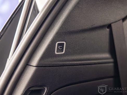 Used 2022 Chrysler Pacifica Touring-L w/ S Appearance Package FWD image 18