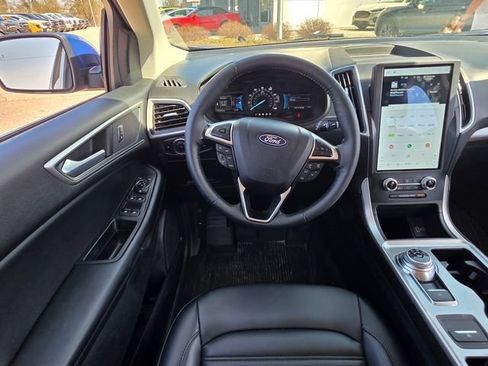 Used 2024 Ford Edge SEL w/ Convenience Package AWD/4WD image 8