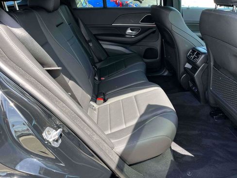 Used 2025 Mercedes-Benz GLE 350 4MATIC image 9