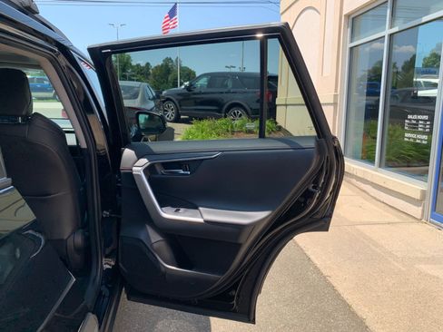 Used 2022 Toyota RAV4 TRD Off-Road w/ TRD Off-Road Weather Package AWD/4WD image 38