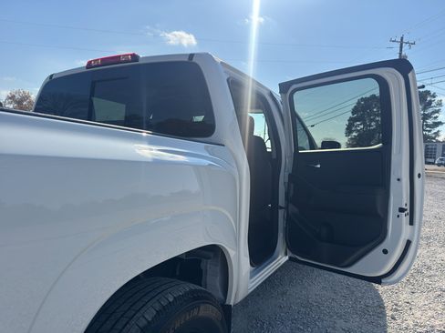 New 2026 Nissan Frontier SV w/ Tow Package image 21