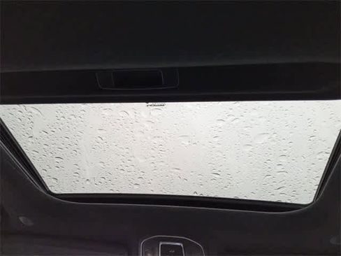 New 2025 Jeep Grand Cherokee L Altitude image 24