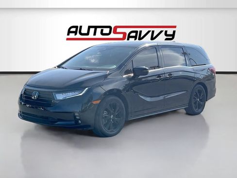Used 2023 Honda Odyssey Sport image 3