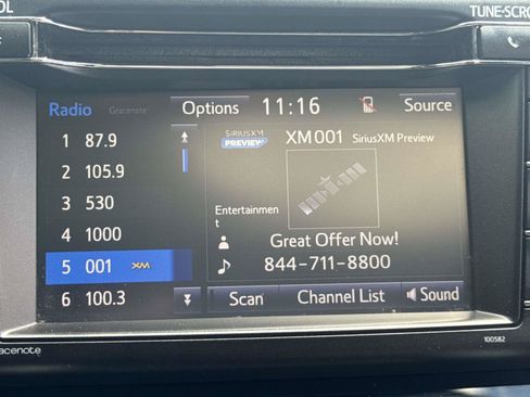 Used 2018 Toyota RAV4 SE w/ Power Extra Value Package AWD/4WD image 28