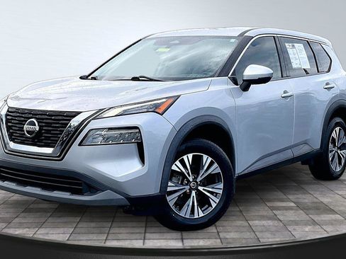 Certified 2021 Nissan Rogue SV FWD image 13