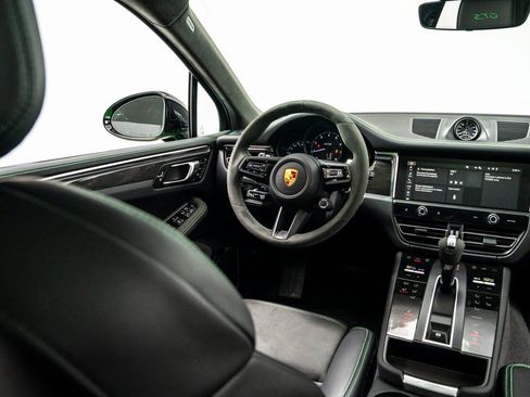 New 2026 Porsche Macan GTS AWD/4WD image 29