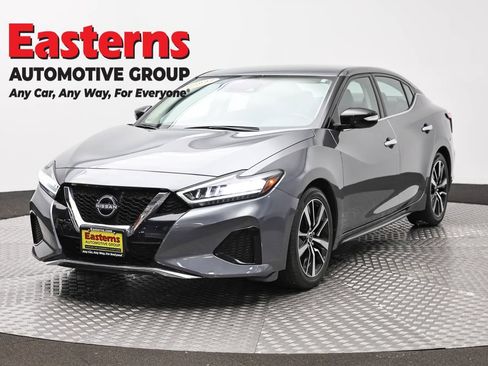 Used 2023 Nissan Maxima SV w/ Floor Mat Group FWD image 1