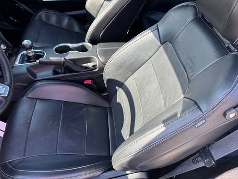 Used 2016 Ford Mustang Premium RWD image 20