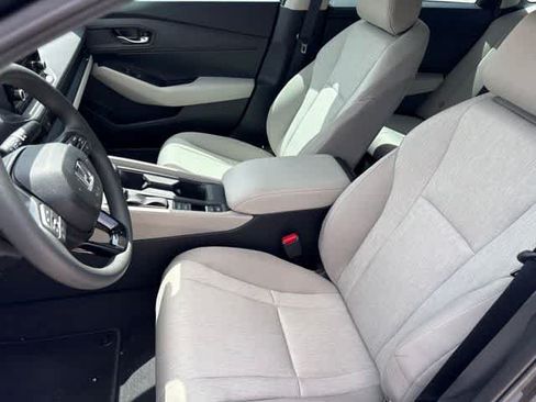 Used 2025 Honda Accord LX image 11