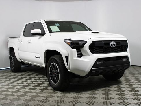 Used 2024 Toyota Tacoma TRD Sport RWD image 29