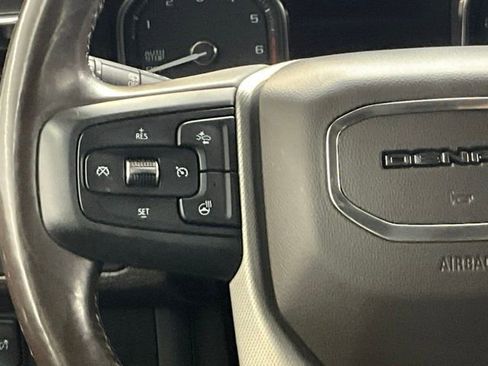 Used 2021 GMC Yukon XL Denali w/ Denali Premium Package AWD/4WD image 18