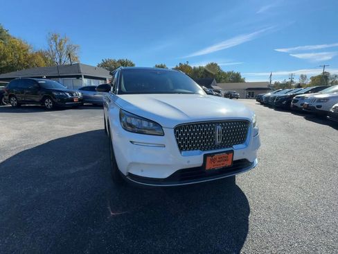 Used 2022 Lincoln Corsair Reserve w/ Elements Package image 2