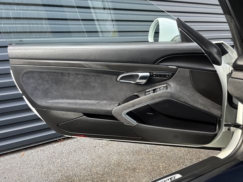 Certified 2016 Porsche Boxster GTS image 7