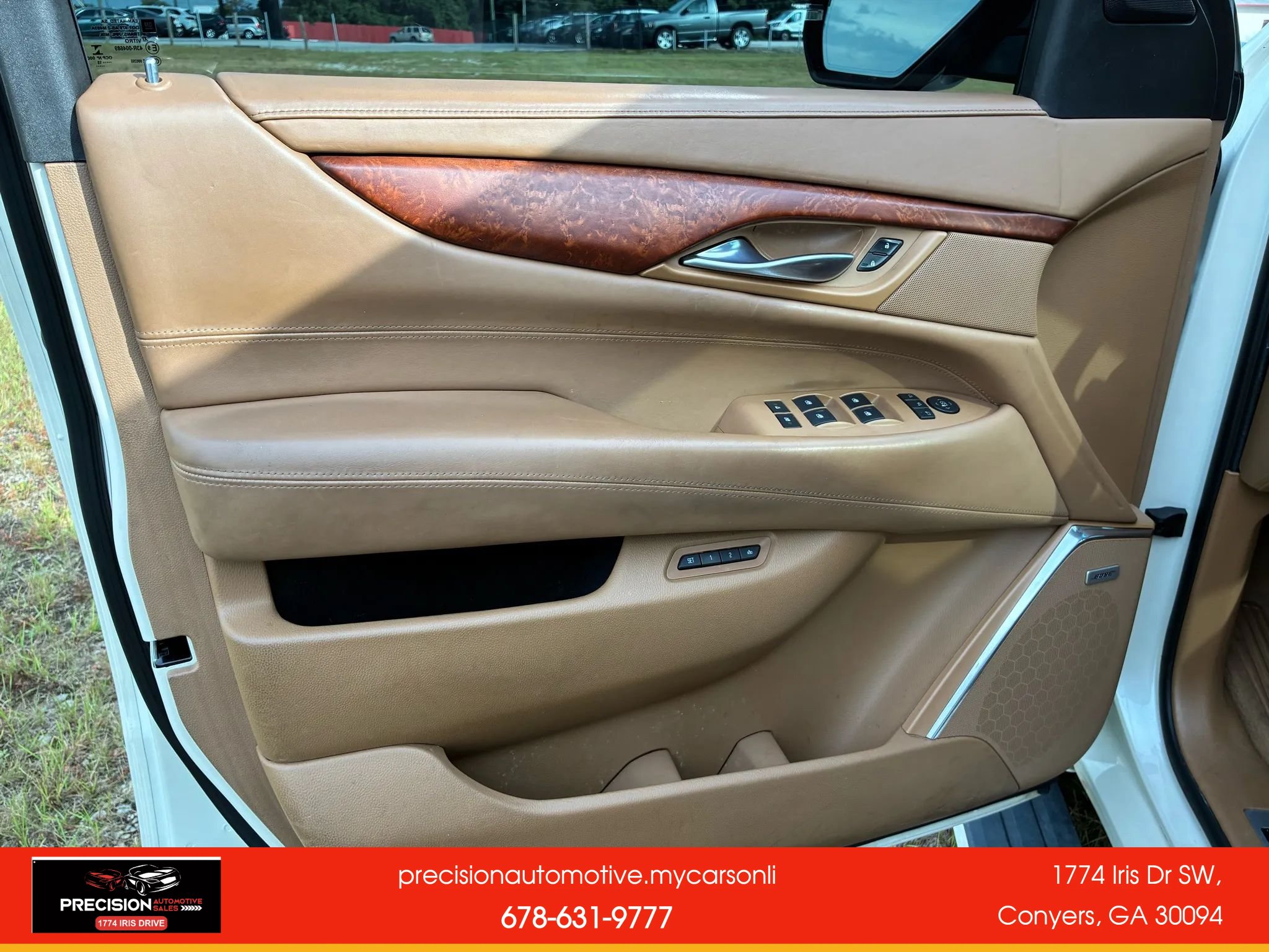 Used 2015 Cadillac Escalade Platinum AWD/4WD image 45