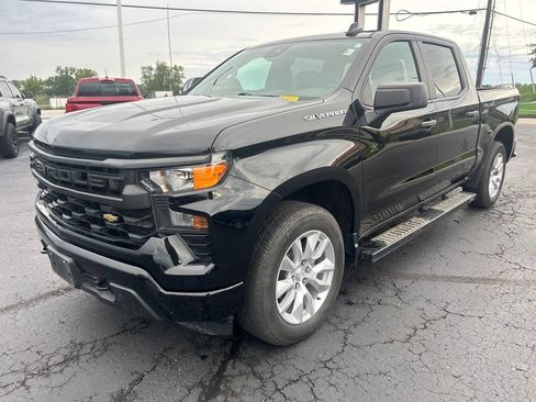 Used 2023 Chevrolet Silverado 1500 Custom AWD/4WD image 7