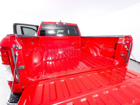 Used 2022 RAM 1500 Big Horn AWD/4WD image 15
