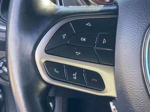 Used 2021 Dodge Challenger SXT w/ Plus Package image 19