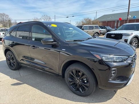 New 2026 Ford Escape ST-Line Elite w/ Equipment Group 501A image 9