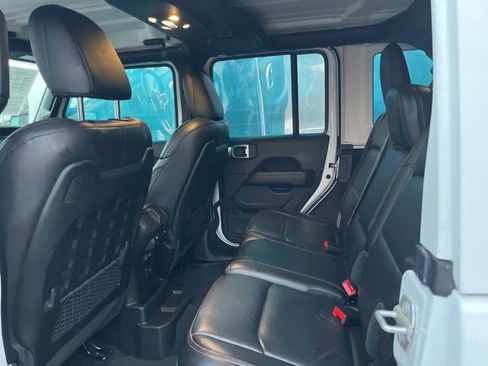 Used 2023 Jeep Wrangler Unlimited Rubicon 392 image 11