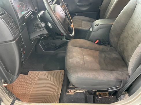 Used 2004 Jeep Wrangler Rubicon image 16