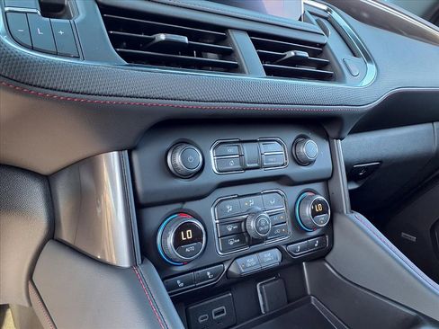 Certified 2024 Chevrolet Tahoe RST w/ Luxury Package image 15