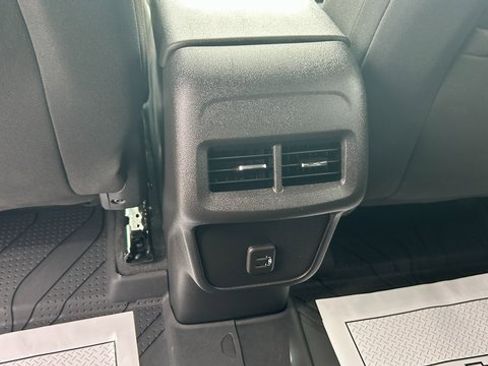 Certified 2022 Chevrolet Equinox LT image 32