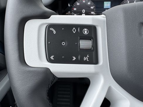 New 2026 Land Rover Defender 110 S AWD/4WD image 17