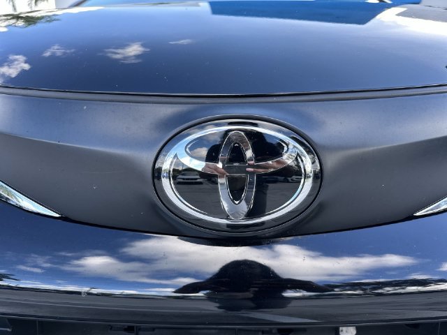 Used 2026 Toyota Sienna XLE FWD image 10