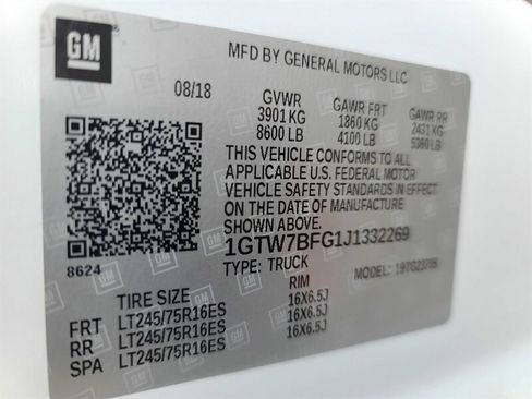 Used 2018 GMC Savana 2500 Extended w/ Driver Convenience Package image 29