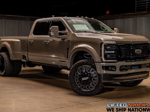 Used 2026 Ford F450 Platinum w/ Platinum Plus Package AWD/4WD image 1