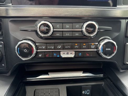 Certified 2024 Ford F350 Lariat w/ Lariat Ultimate Package AWD/4WD image 20